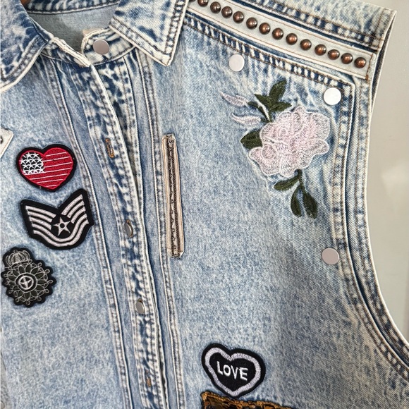 POL Blue Denim oversized Vest with Heart Patch LOVE sequins - Picture 13 of 17